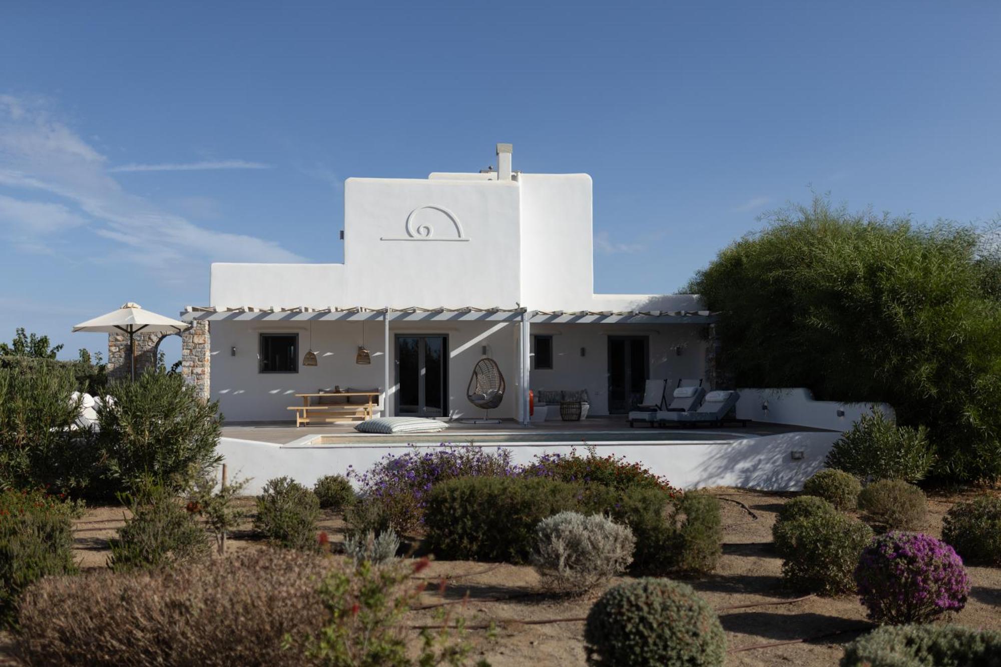 Villa Isalos With Private Pool Naxos City
